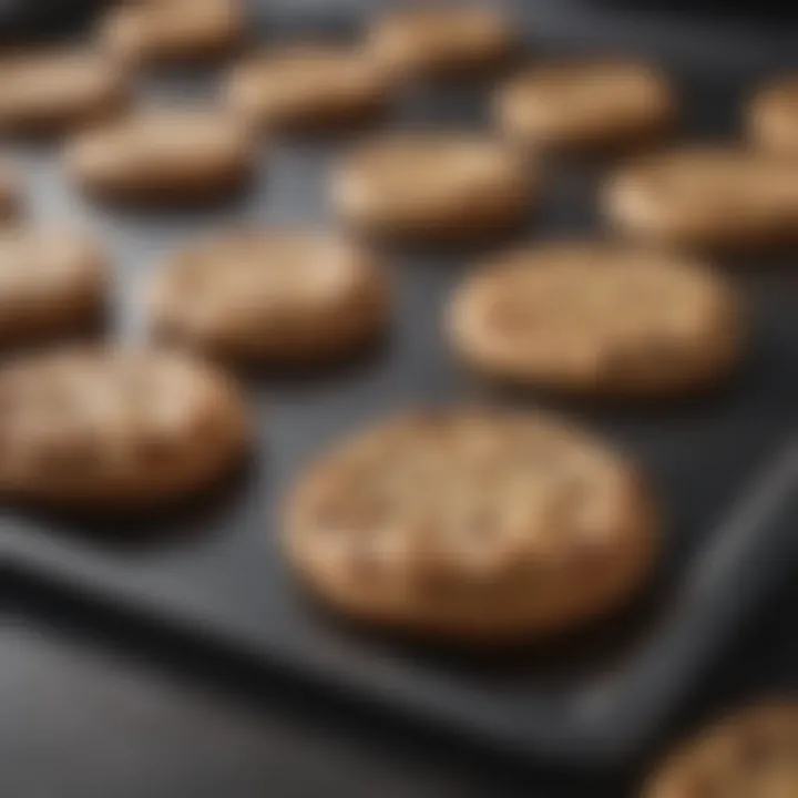 Visual representation of a ceramic-coated cookie sheet showcasing its non-stick features.