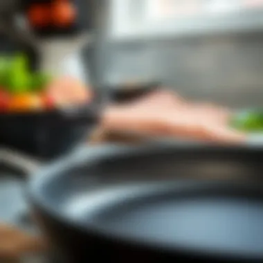 Comparison chart between anodized non-stick and traditional non-stick surfaces